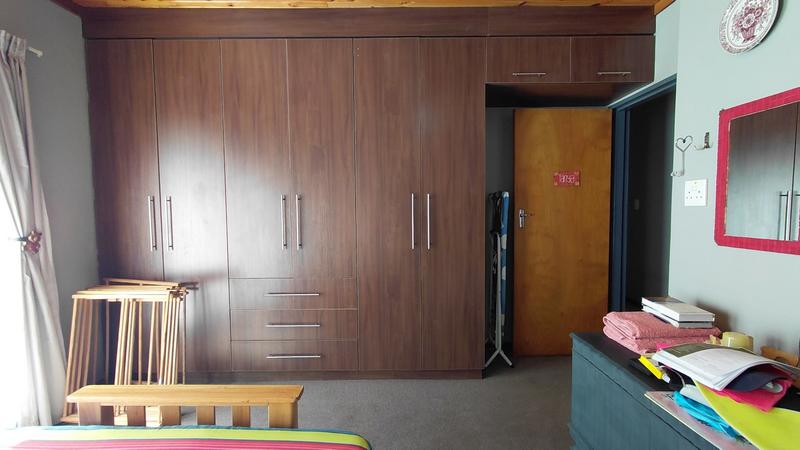 3 Bedroom Property for Sale in Langenhovenpark Free State